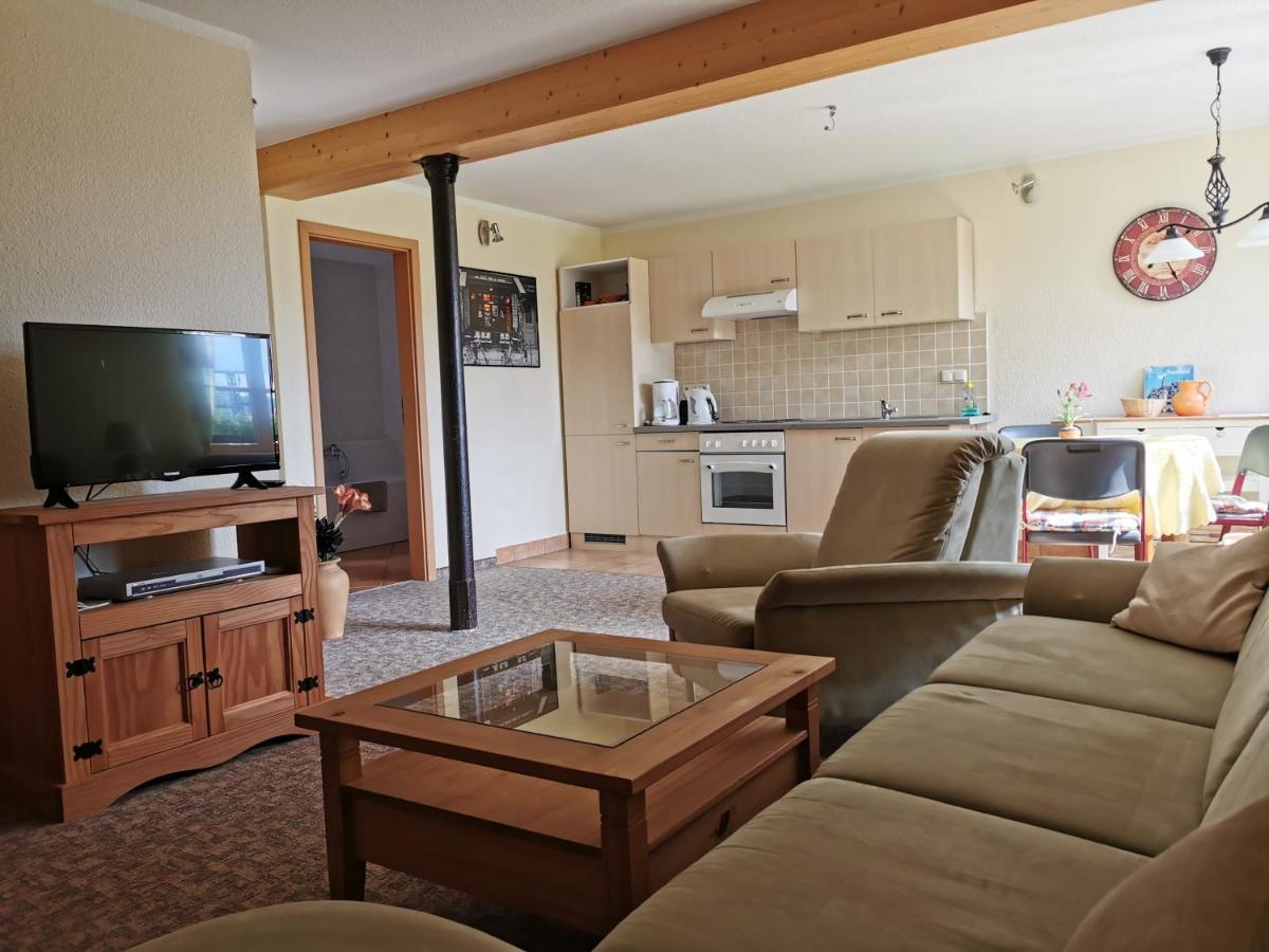 Ferienwohnung "Am Saalehaken" Gossitz 외부 사진