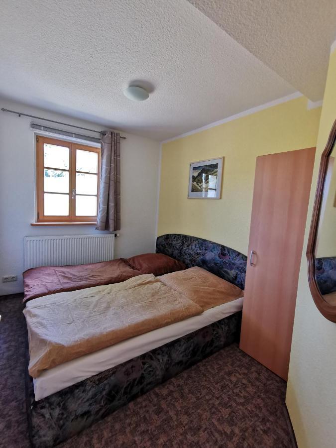 Ferienwohnung "Am Saalehaken" Gossitz 외부 사진